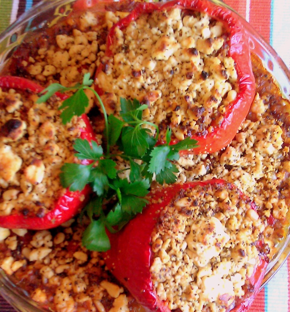 Pimientos rellenos recién salidos del horno
