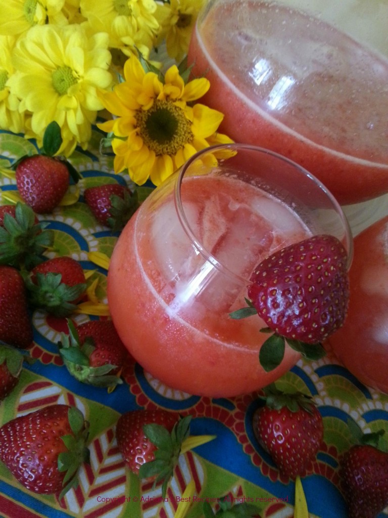 Strawberry Lemonade Agua Fresca with Organic Wish Farms Strawberries #ABRecipes Strawberry Lemonade Agua Fresca with Organic Wish Farms Strawberries #ABRecipes