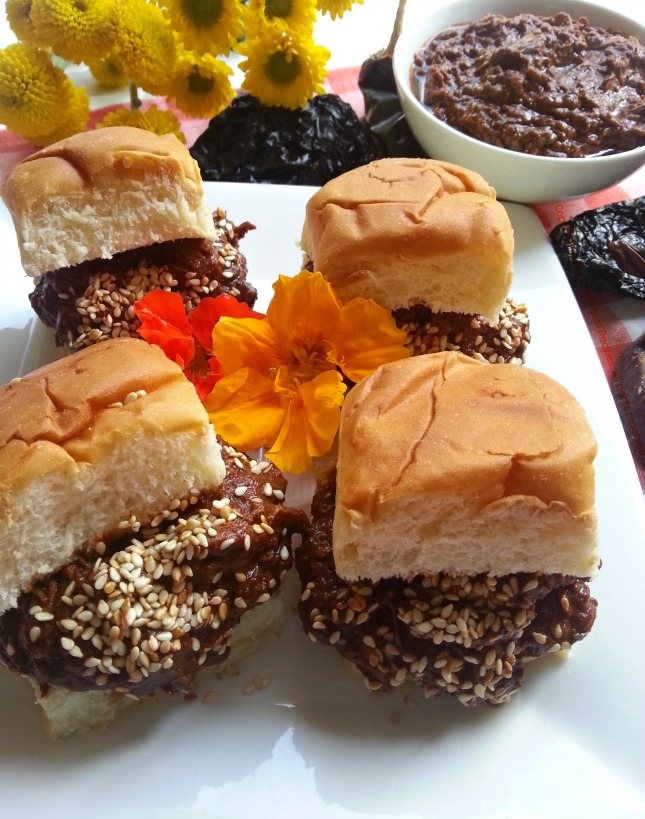 Chicken Mole Sliders a Recipe I am Pupule About! #ABRecipes