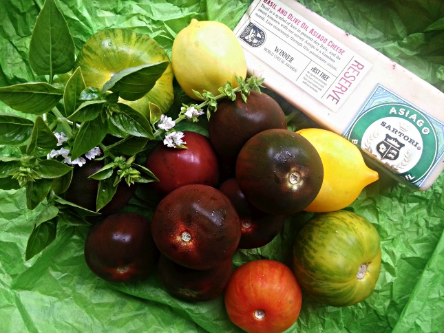 Ingredients to prepare Kumato and Heirloom Tomato Pizza #ABRecipes