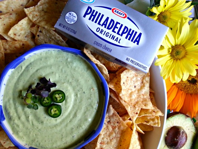 KRAFT Spicy Avocado Dip with PHILADELPHIA Cream Cheese