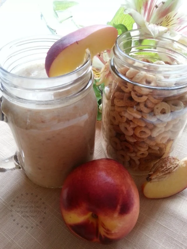 Cheerios Peach Orange Smoothie easy on the go breakfast #Back2SchoolBfast #PlatefullCoOp #paid Cheerios Peach Orange Smoothie easy on the go breakfast