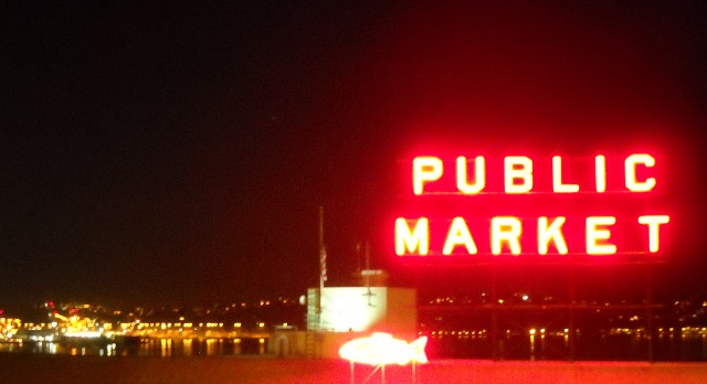 Pike Place at night #ABRtravels #travel