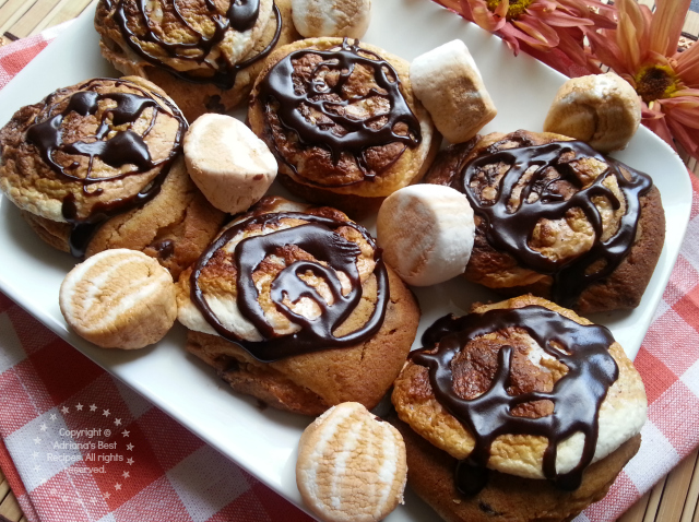 Smore sensation filled cookies #PillsburyMelts #ad #PlatefullCoOp