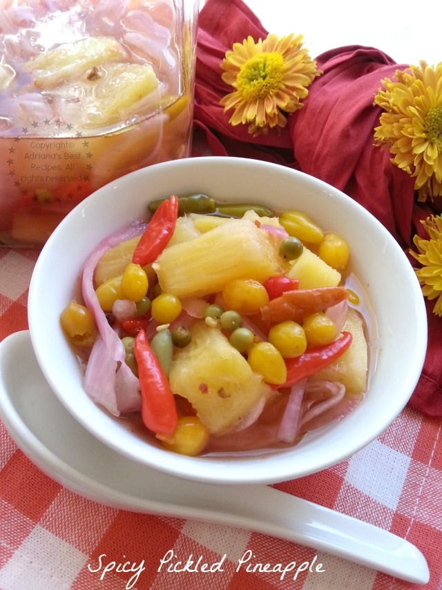 Inspired in the Brazilian mineira cuisine and its varied array of peppers called pimenta I have created a recipe for Spicy Pickled Pineapple #SousVideSupreme #ABRecipes