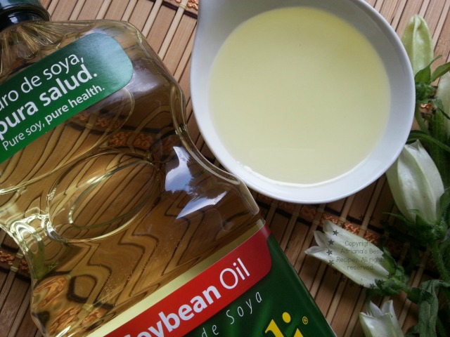 Soybean oil accounts for approximately 58 percent of the vegetable oil used in homes and commercial cooking #USBtradiciones #ad