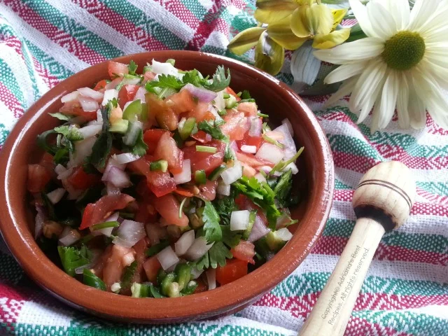 How to make fresh Mexican salsa or pico de gallo #ABRecipes How to make fresh Mexican salsa or pico de gallo #ABRecipes