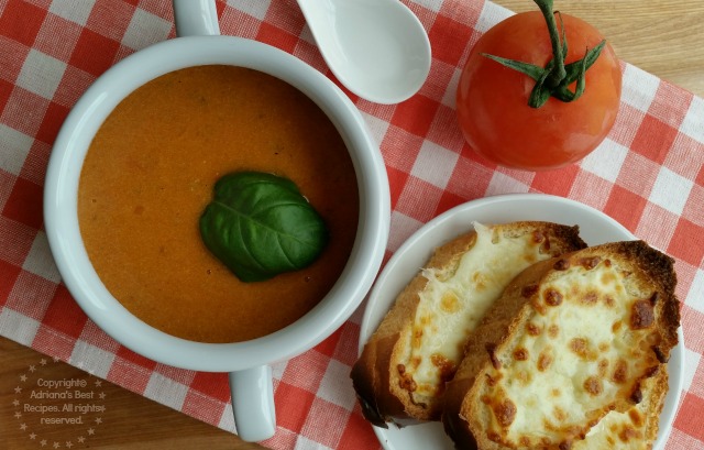 Fresh Heirloom Tomato Bisque made with organic heirloom tomatoes and yellow beets #LentenRecipes #ABRecipes