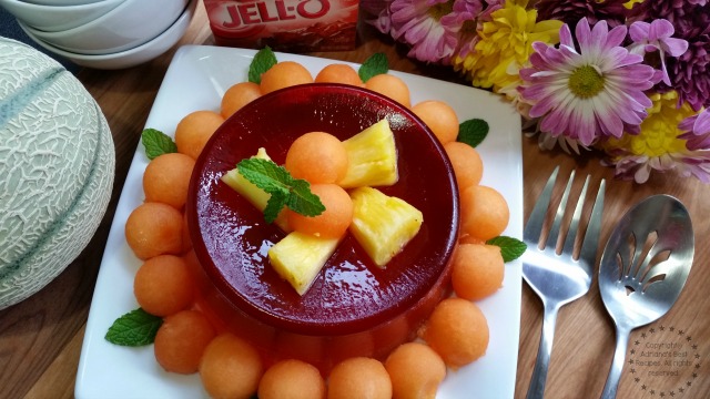This tropical melon jello dessert is full of flavor #ComidaKraft #ad
