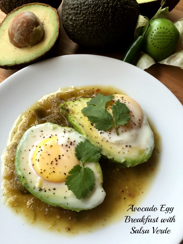 Avocado Egg Breakfast with Salsa Verde a Diabetic Diet Friendly Recipe #SaboreaUnoHoy #ad