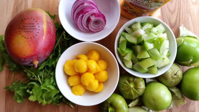 Ingredients for the Tomatillo Salad with Mango  #ComidaKraft #ad