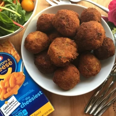 This recipe for the Jalapeño Mac N Cheese Bites is perfect and also trendy