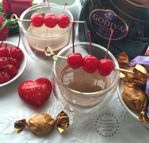 Mexican Kiss Cocktail to Celebrate Love - Adriana's Best Recipes