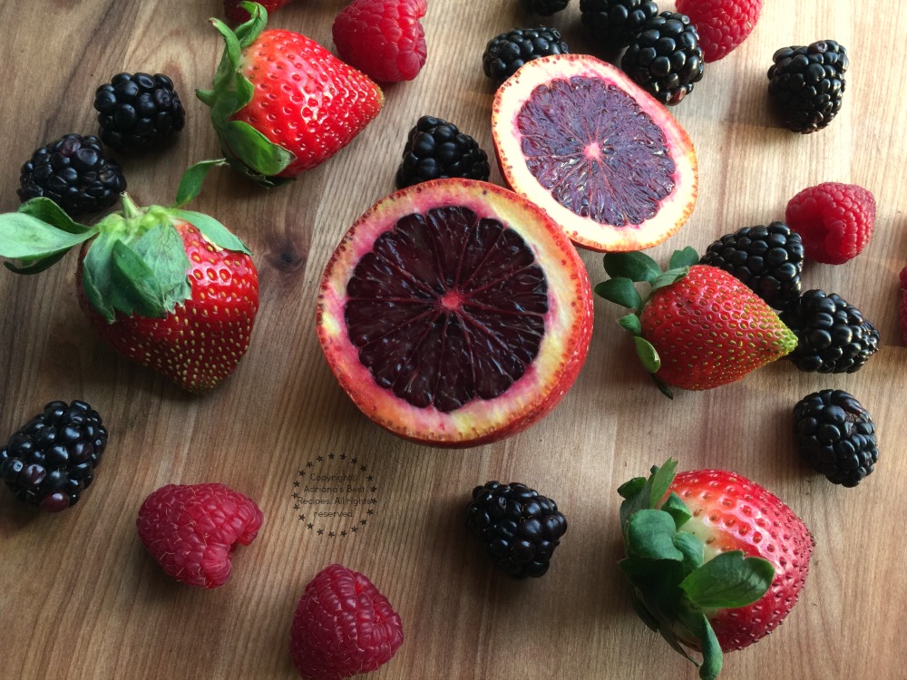 Esta sopa de frambuesas frescas está inspirada en los aromas de las moras y los colores rojo y rosado