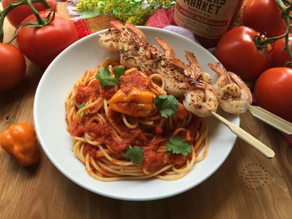 Rico Espagueti Marinara con Camarones y Habanero