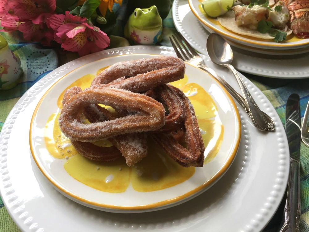 Para el postre, churros con chocolate y chipotle