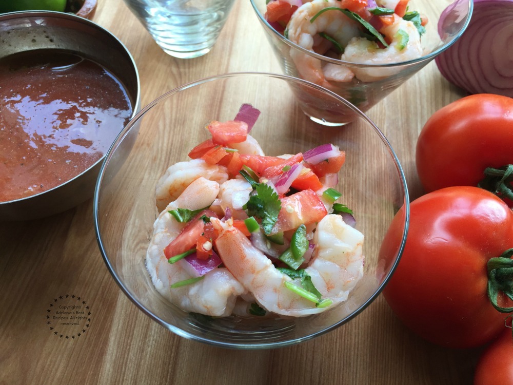 Serving the shrimps in the cocktail cups