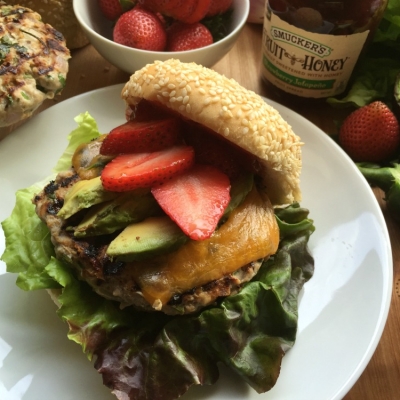 Hamburguesa de Pavo y Fresas con Jalapenos