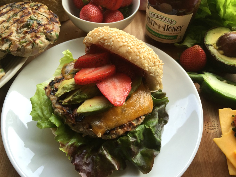 Hamburguesa de Pavo y Fresas con Jalapenos