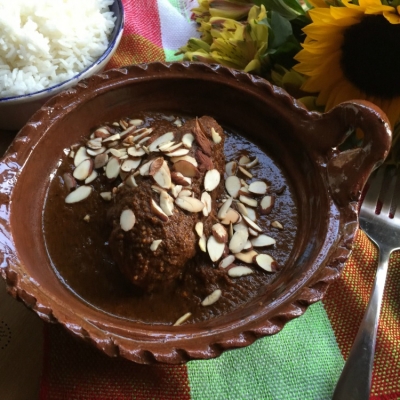 Almond Mole recipe inspired in the traditional Mexican Almendrado