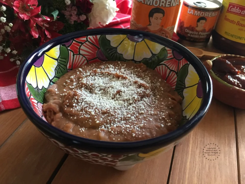 Los frijoles refritos nunca faltan en mi mesa