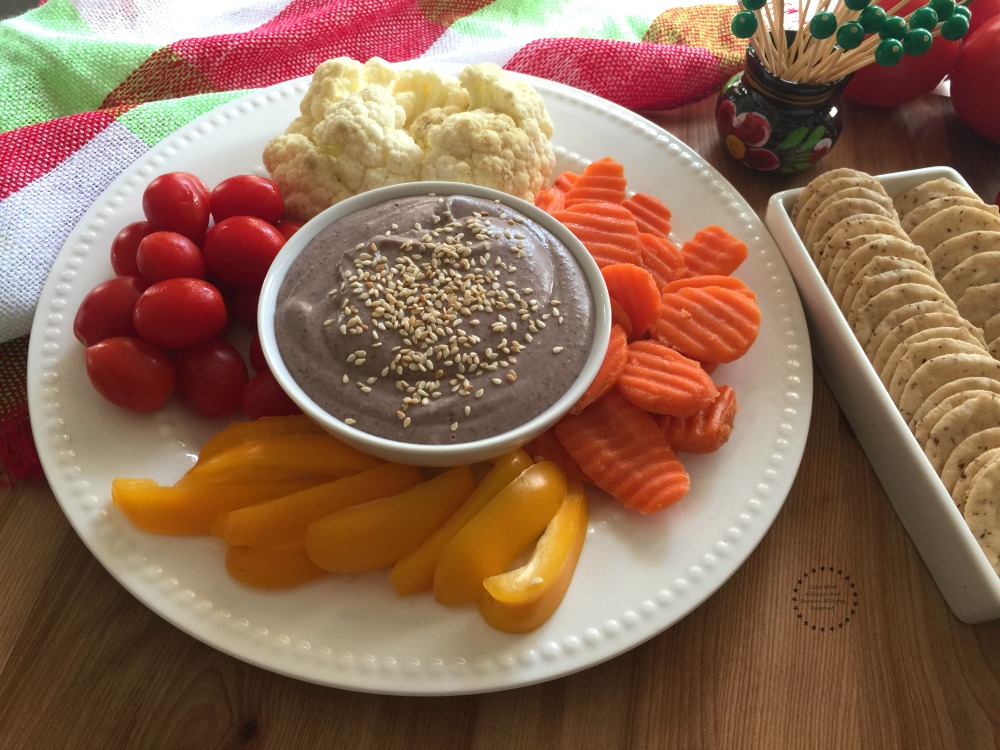 Humus de frijol negro listo en pocos minutos 