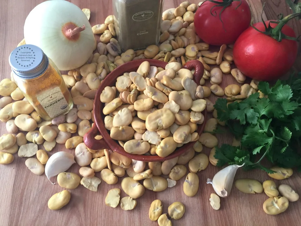 Ingredientes para la sopa de habas con cúrcuma Ingredientes para la sopa de habas con cúrcuma