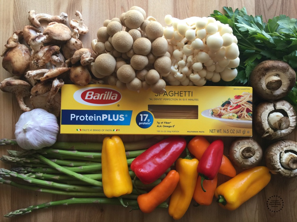 Ingredientes para la pasta con verduras asadas y proteína
