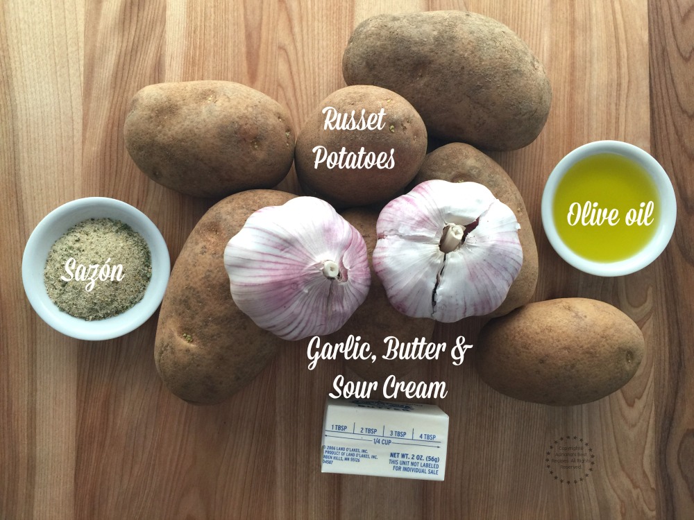 Ingredientes para el puré de papas con ajo asado
