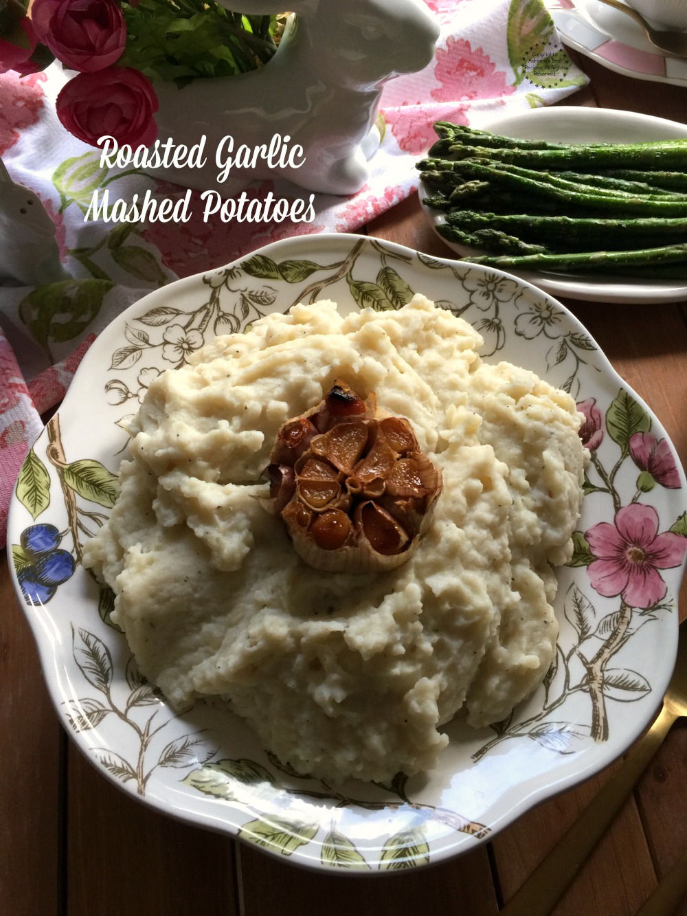 Roasted garlic mashed potatoes ready in just few minutes