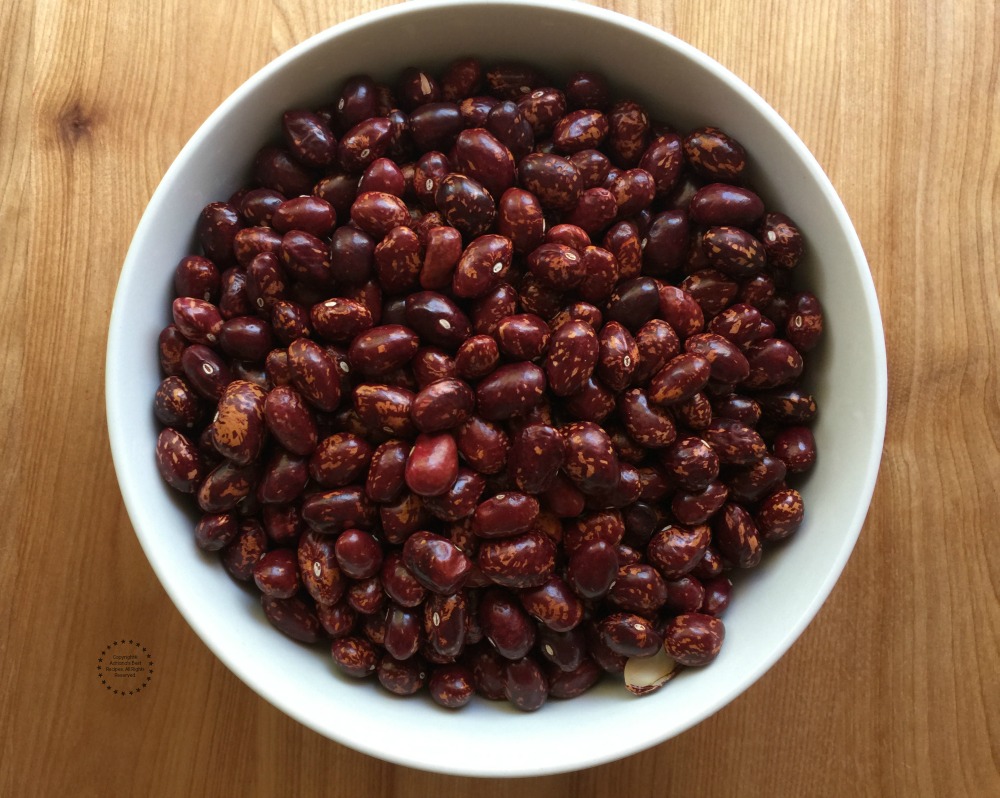 Los frijoles cargamanto también se les conoce como frijoles cranberry, Romano, Madeira o Borlotti