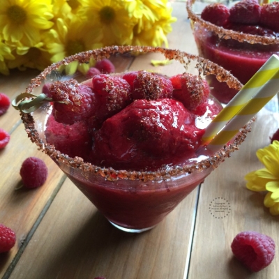 Sabrosa Margarita Helada de Frambuesas y Chamoy para Celebrar a Mamá