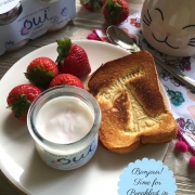 Bonjour amigos hoy queremos un desayuno en Paris sin salir de casa y saborear un yogurt estilo francés inspirado en la receta tradicional francesa