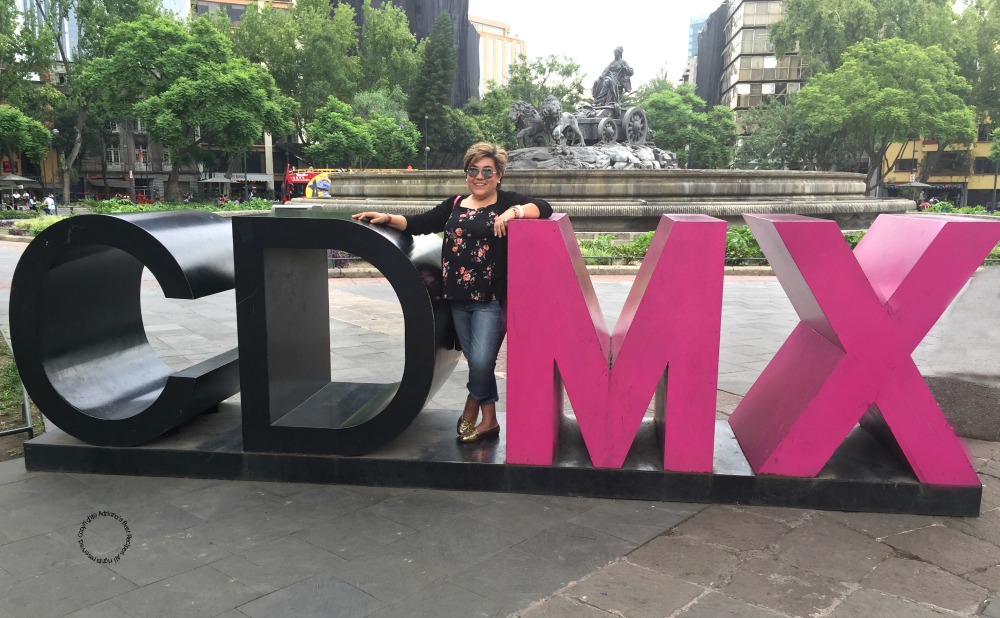 Adriana Martin disfrutando de la CDMX pues Septiembre 15 se celebra la independencia de México