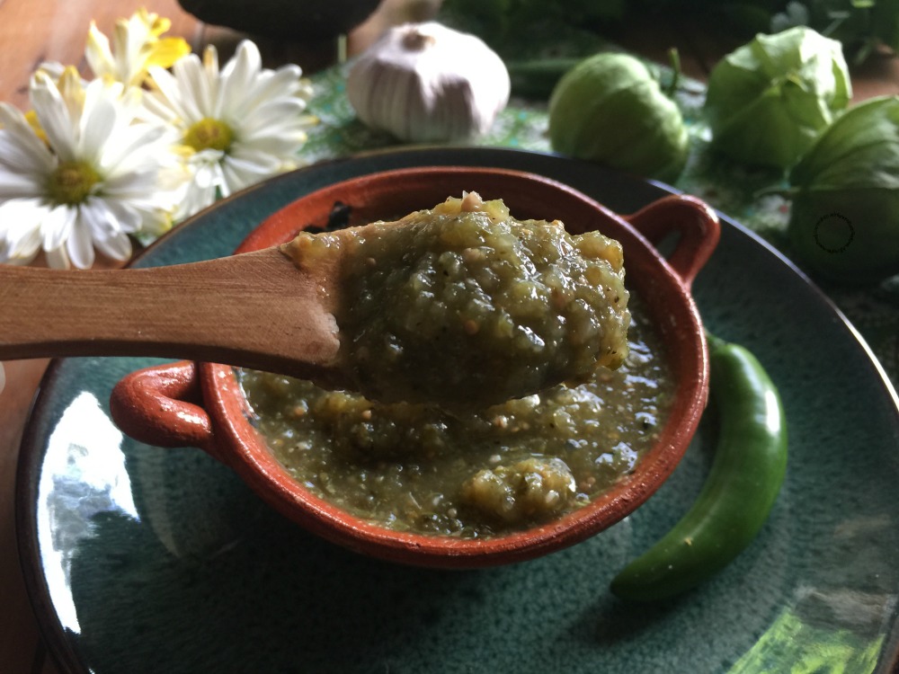 Just a chunkylicious roasted tomatillo salsa verde