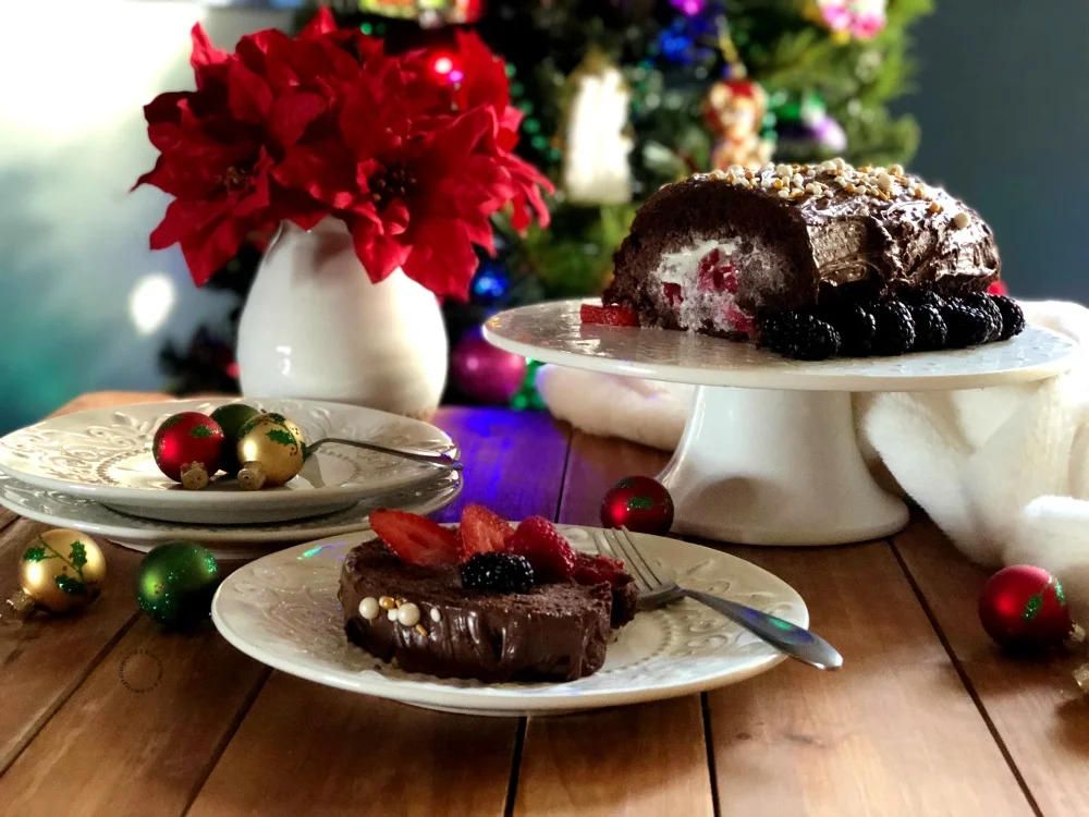A Chocolate Swiss Roll made easy inspired in mom's original recipe A Chocolate Swiss Roll made easy inspired in mom's original recipe