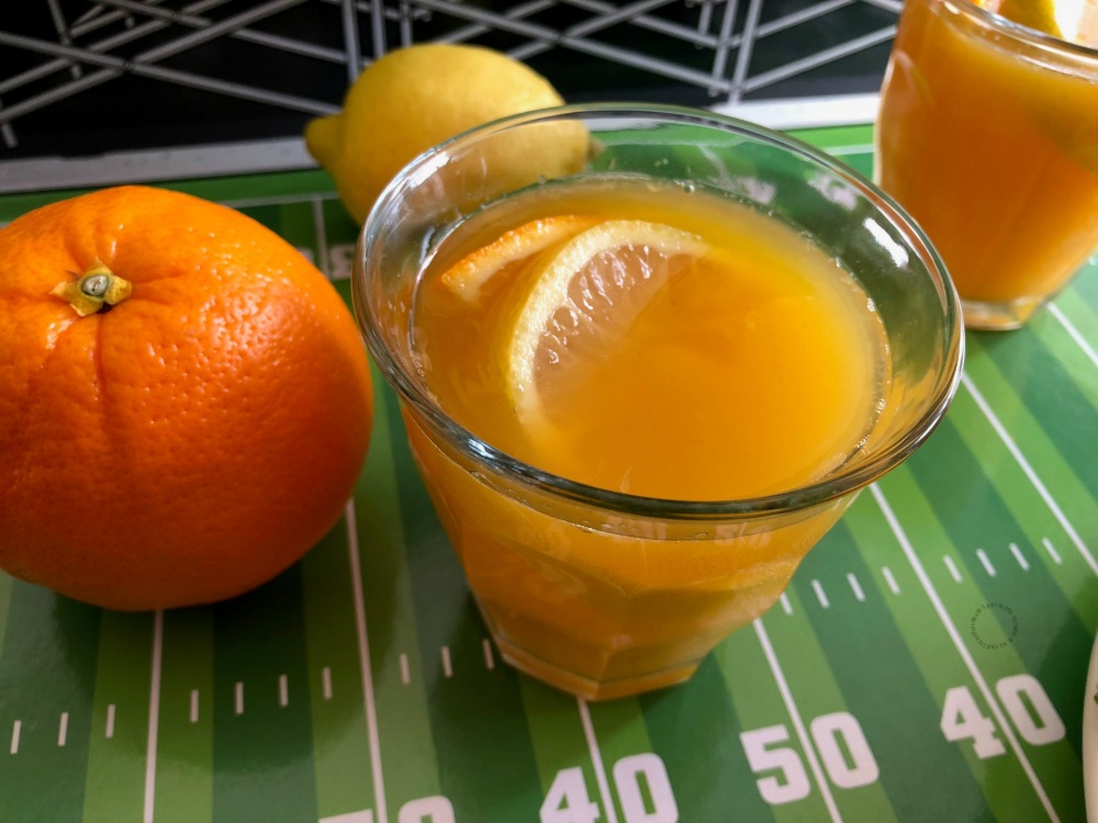 Sparkly orangeade mocktail