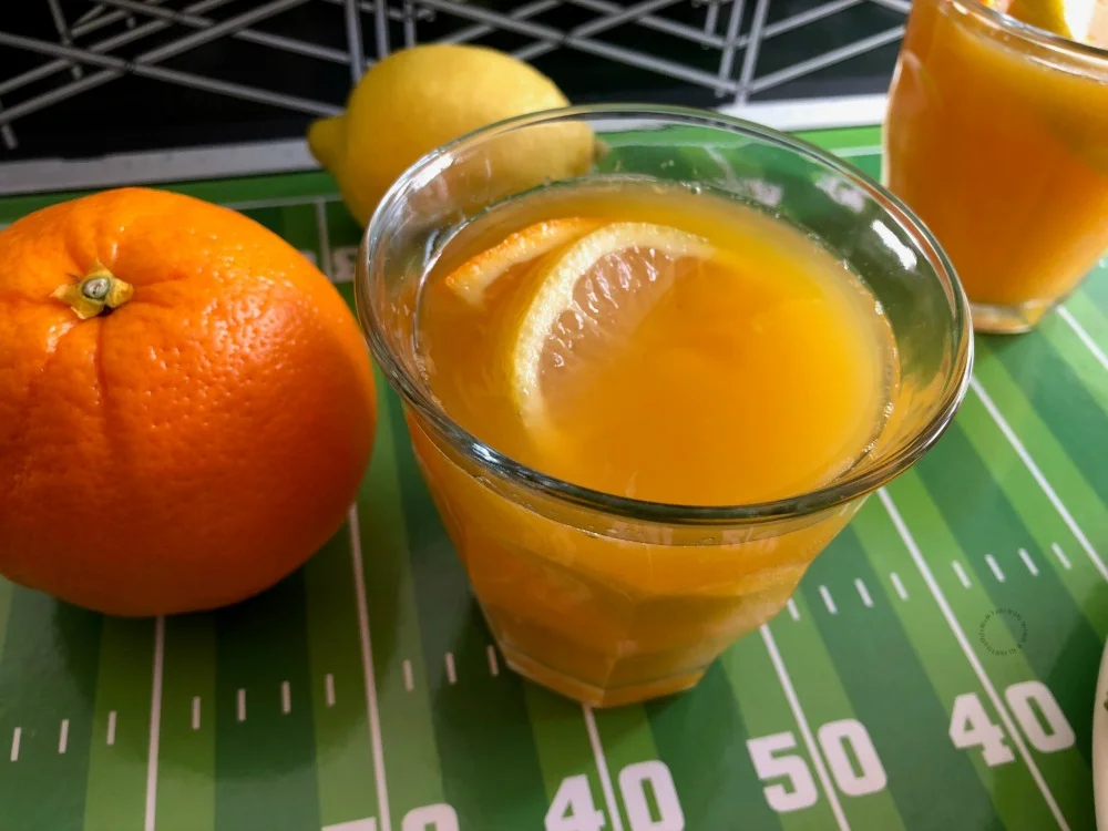 Sparkly orangeade mocktail Sparkly orangeade mocktail