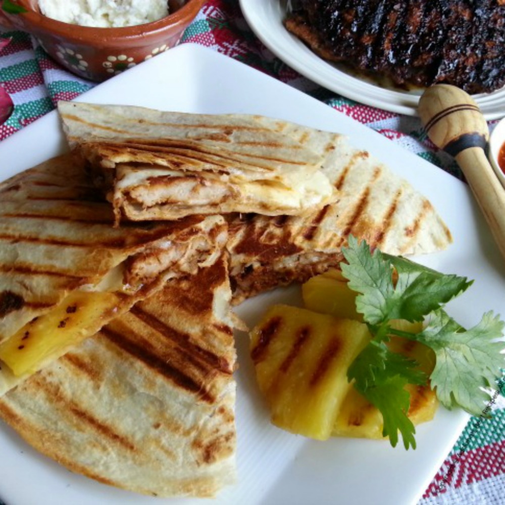 La Gringa una quesadilla típica al pastor