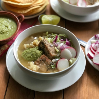 Pozole Verde de Cerdo cocinado en el Instant Pot