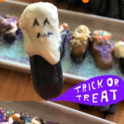 The Spooky Moon Drop Grapes for Halloween are made with a bunch of Moon Drop® Grapes, soften caramel, white and milk chocolate. Chopped walnuts, purple and blue sugar. Optional an edible ink marker to paint spooky faces.