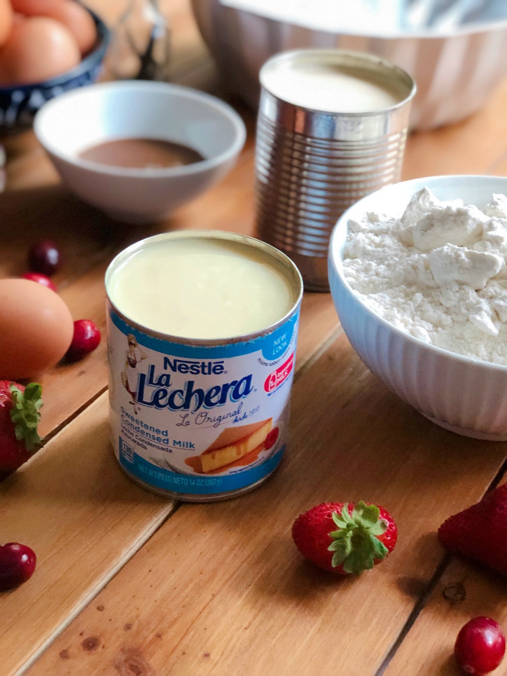 LA LECHERA Sweetened Condensed Milk es un ingrediente esencial para mis recetas de postres