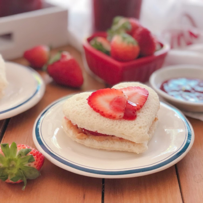 Strawberry Jam Sandwich Hearts