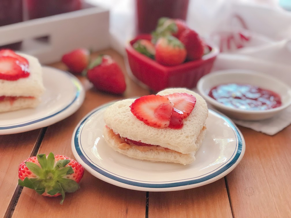 Strawberry Jam Sandwich Hearts