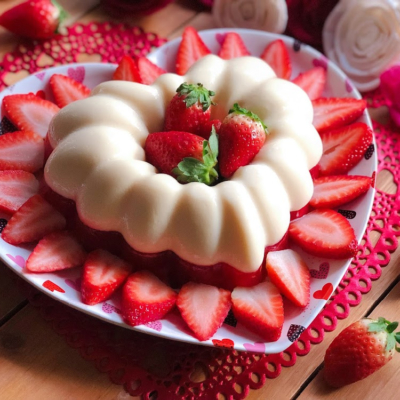 Gelatina de Fresas con Crema