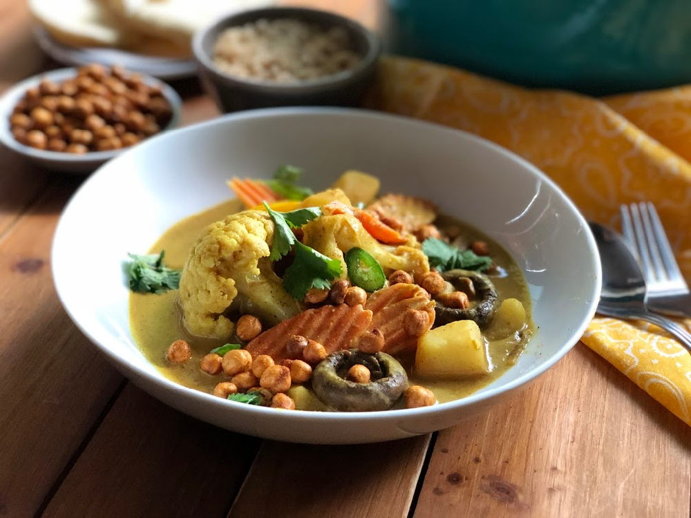 Korma de Verduras Mixtas una receta de la cocina hindú vegetariana sin carne perfecta para cualquier día de la semana