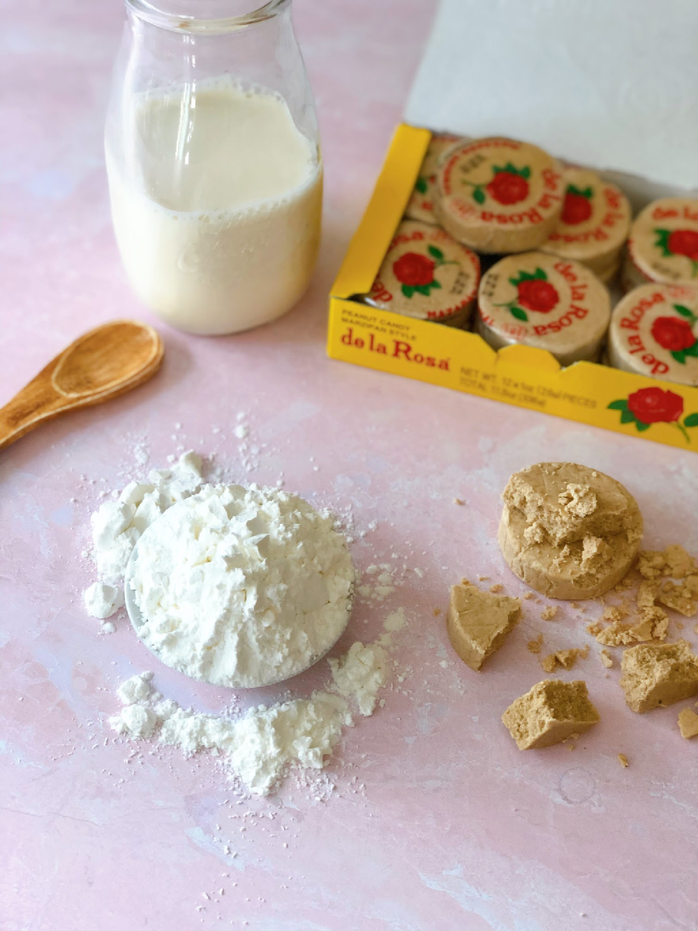 Ingredients for making the peanut atole include cornstarch, milk, and Mexican mazapan