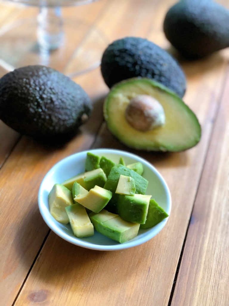 Los aguacates son una opción saludable para el corazón, así como este ceviche vegano. 