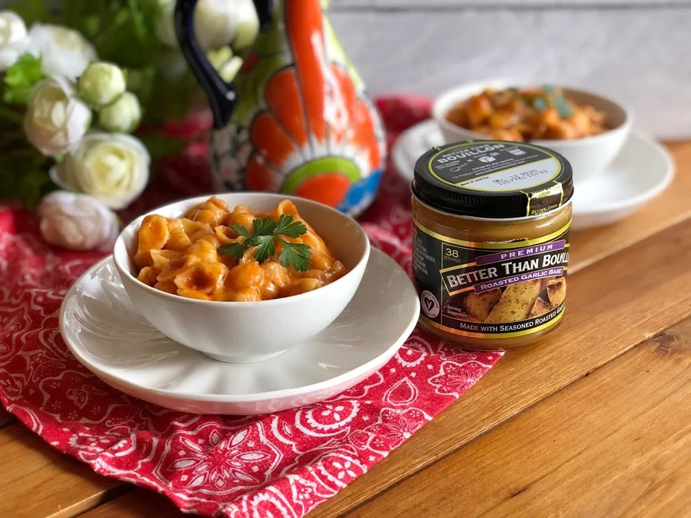 Siempre tengo Better Than Bouillon en mi despensa. Ya que me ayuda a preparar comidas caseras aún más sabrosas.