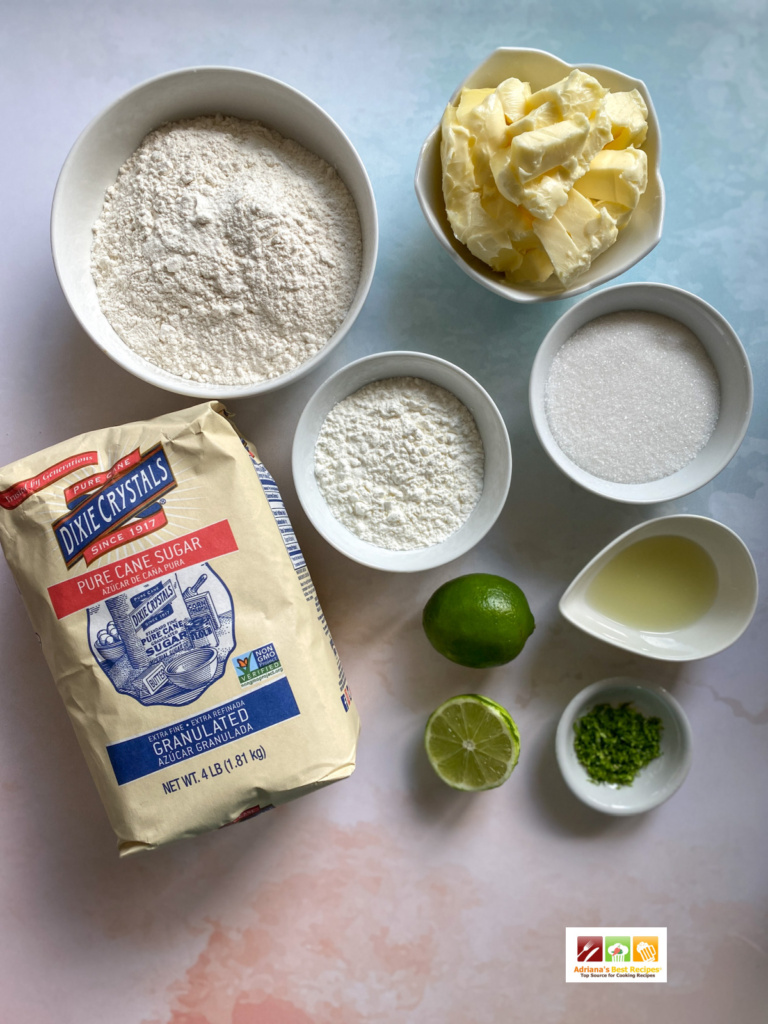 La galleta de mantequilla necesita harina, maicena, azúcar, mantequilla, lima y ralladura de cítricos.